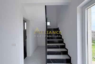 Vila individuala P+1E ~ 4 camere 2 bai ~ 560mp teren - 12