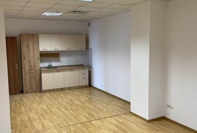 CORAL CENTER PITESTI- Inchiriere spatiu birouri, central, modern, 296 mp, etaj 2 - 8