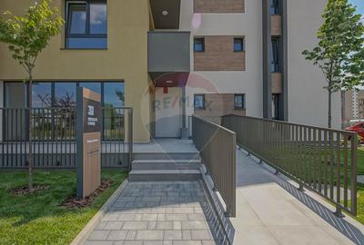 Spațiu comercial premium de inchiriat în Brașov, Zona Tractorul - 1