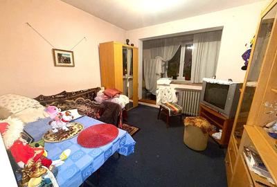 Apartament 4 camere spatios, decomandat, ideal familie,  bloc anvelopat, Piata D - 2