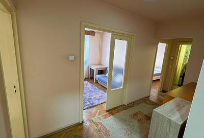 Inchiriez apartament 3 camere, decomandat, ultracentral, etaj 3/10, Bd. Magheru - 6