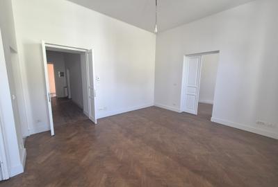 Apartament ultracentral, renovat integral, Arad, comision 0 - 5