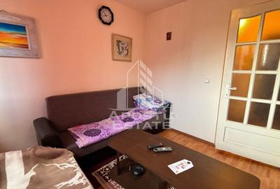 Garsoniera mobilata si utilata in UMT, bloc izolat - 1