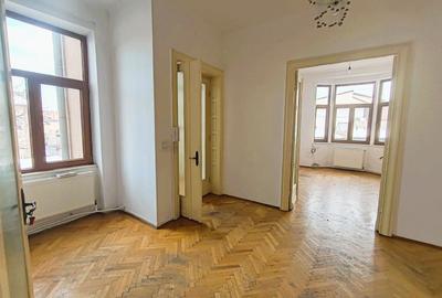 Un superb apartament 3 camere zona centrala - 7