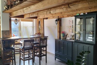 Apartament cu 3 camere semidecomandat în Florești