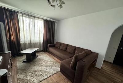 Apartament 3 Camere | Semidecomandat | Piata Sudului - 1