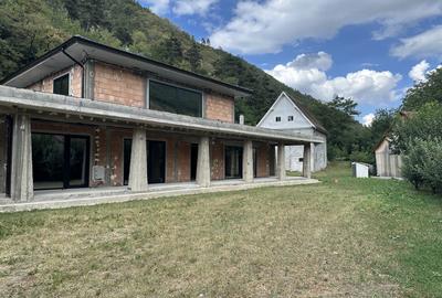 Casa de lux, cu vedere panoramica asupra muntilor, 2600mp teren Gura Raului - 4