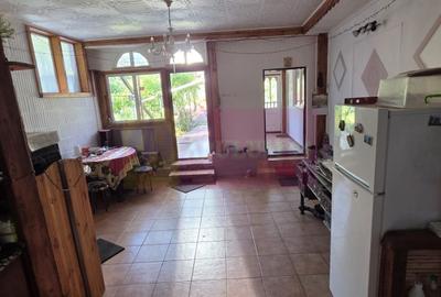Casa de vanzare cu 5 camere în Mislea - 3