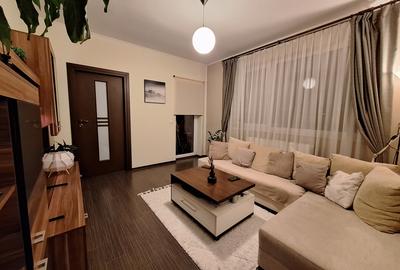 Apartament cu 2 camere semidecomandat, mobilat în Florești