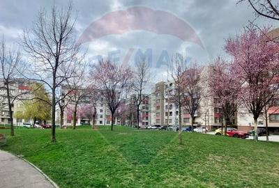 Apartament de 2 camere langa cel mai mare complex educational din S4 - 1