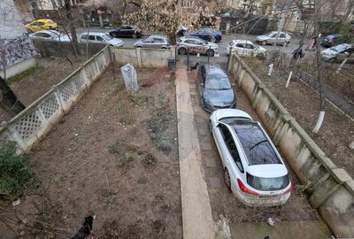 Vânzare Casă / Vilă cu 11 camere  în zona Iancului - 43