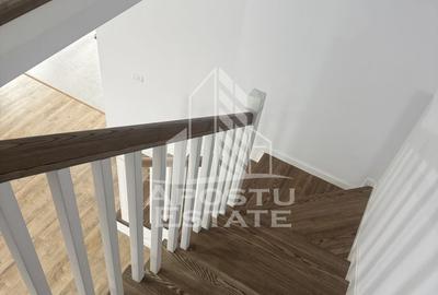 Duplex  despărțit prin garaj și camera tehnică în Giarmata - 16