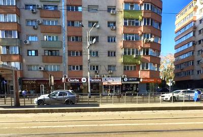 Vanzare spatiu comercial, Mosilor 127 mp, chirie 6000 euro, vitrina 16 ml - 1