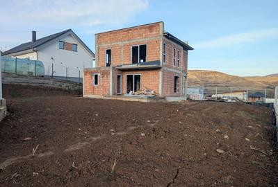 Casa individuala cu 4 camere , 120mp, 700mp teren, zona Mera - 7