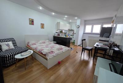 Garsonieră semidecomandată, mobilată în 1 Decembrie 1918