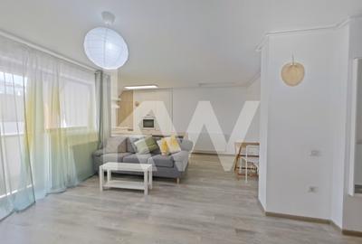 Apartament cu 2 camere decomandat, mobilat în Tractorul