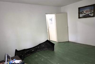 Vanzare Apartament 2 camere, Resita, etajul 1, liniște și acces facil - 12