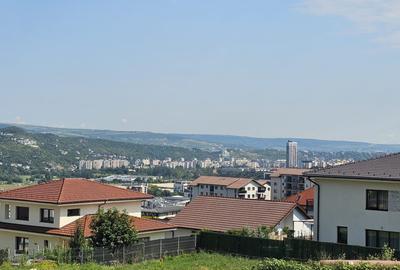 Apartament modern, suprafata utila 75 mp + 82mp terasa, cu 2 locuri  de parcare - 10