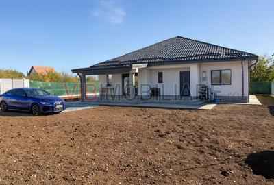 Casă cu 4 camere în Corbeanca