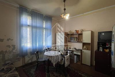 Casa individuala de vanzare Centrul Comercial Alfa Dambovita - 2
