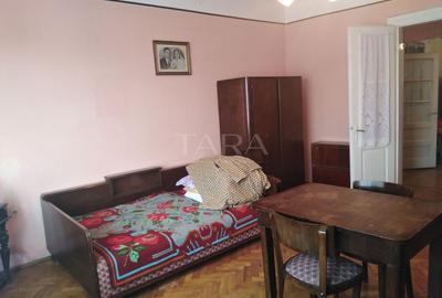 Casă spațioasă aproape de centru – Gruia, teren mare și livadă - 9