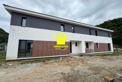 Casă individuală cu 4 camere în Florești