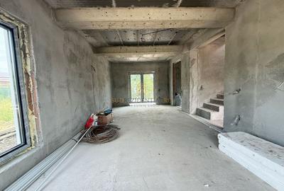 Vila Individuala, finisaje la alegere / Zona centrala / 4 Camere - 3