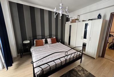 Apartament cu 2 camere decomandat, mobilat în Central
