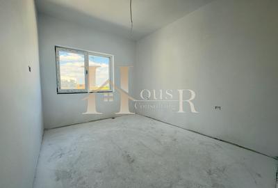 Decomandat. Compartimentat excelent. Etaj 1. Balcon 15 mp. - 14
