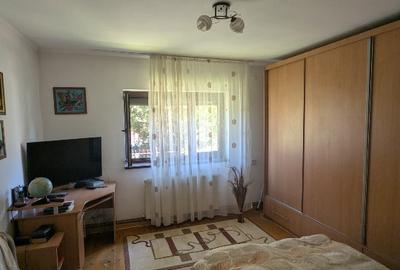 Vand casa cocheta 3 camere in Deva - 9