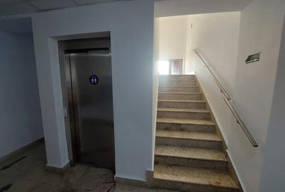 Bd. Mamaia, spatiu birouri 344 mp., cladire reprezentativa - 24