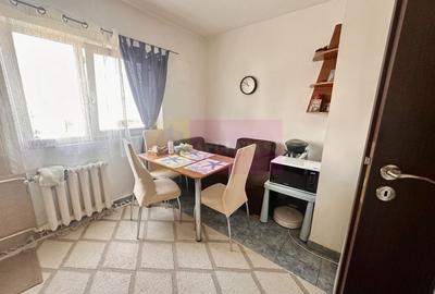 2 camere de vanzare Sebastian - Novaci - 4