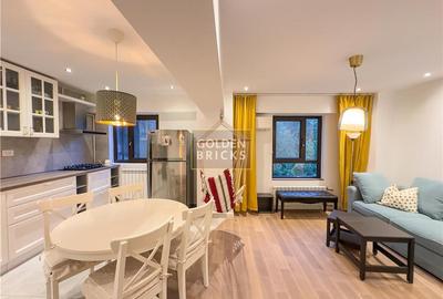 Apartament cu 3 camere decomandat, mobilat în Tineretului