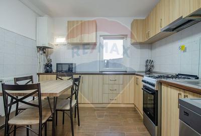 3 camere - 2 bai - 450€ - 0% Comision - Decomandat - 3