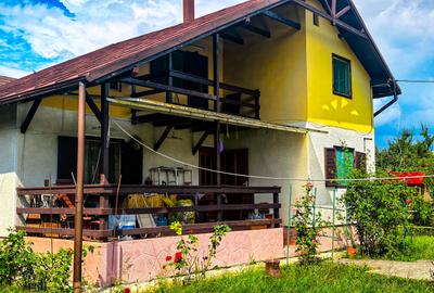 Casa in centrul orasului Breaza la doar 10 min de mers pe jos pana la piata - 1
