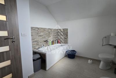 Casa individuala de vanzare, 4 camere, Sanmihaiu Roman, comision 0 - 12