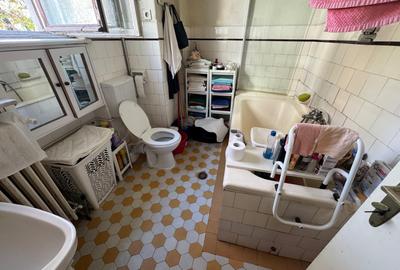 Vanzare apartament trei camere Universitate metrou perfect pentru Airbnb - 11