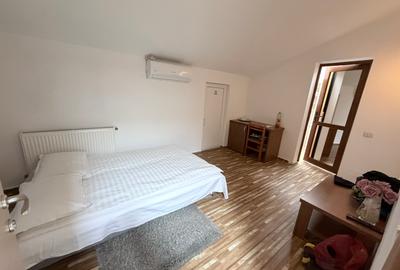 Vânzare unitate hotelieră la cheie -  770 mp. 18 camere. Lift.  Parcari - 13