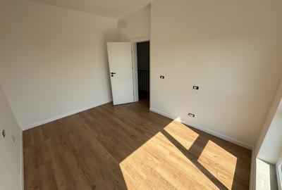 DIRECT DEZVOLTATOR, TOATE UTILITATILE, PREMIUM, IZOLAT FONIC - 9