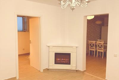 Apartament cu 3 camere semidecomandat în Arcul de Triumf