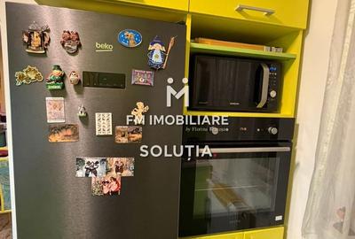 Apartament  3 camere decomandat, etajul 2 -zona Casa de Pensii - 8
