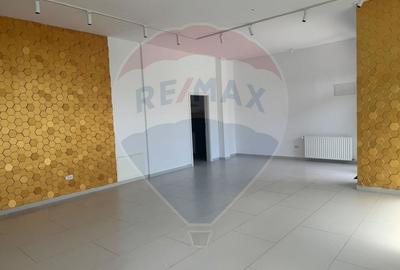 Spațiu comercial de închiriat 70 mp, în zona Universității - 5