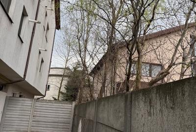 VANZARE AP 2 CAM IN VILA - 11
