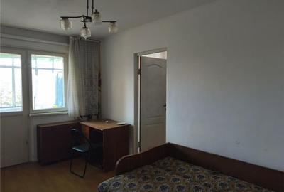 Apartament 3 Camere la Preț De Garsonieră  Zonă Liniștit - 2