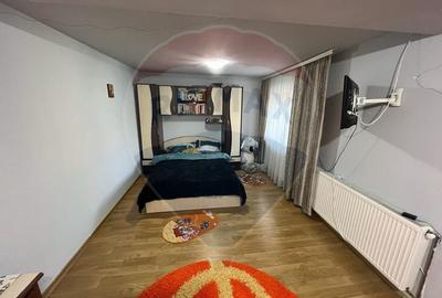 Casă  RENOVATA - Grebanu - 4