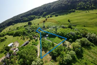 Teren agricol extravilan de 5144 mp, în Est