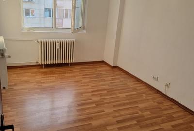 | spatiu in cladire de birouri | 4 camere | Tineretului - Timpuri Noi | - 16