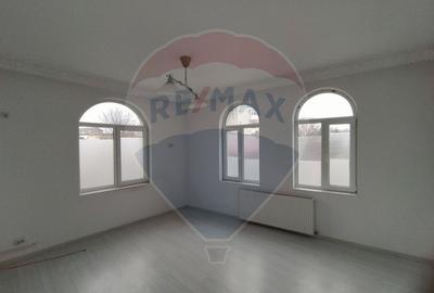 Ultracentral - Vilă 323 mp - Ideală sediu firmă / clinică / birouri - 14