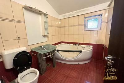 Casa cu 8 camere de inchiriat in zona Centrala - Oradea - 9