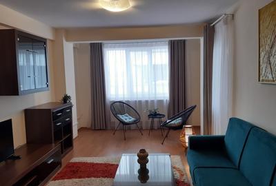 Închiriez apartament spatios renovat 3 camere, 150 mp, terasa de vara imensa - 1
